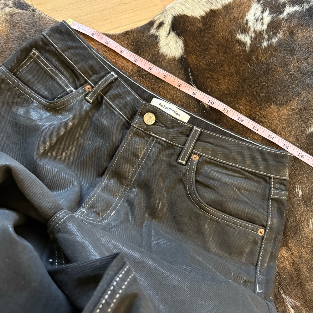REFORMATION Cynthia High Rise Straight Jeans In Glossy Black Size 30 - Picture 8 of 10